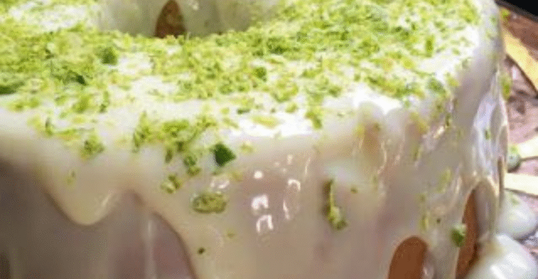 Bolo de iorgutre com Limão