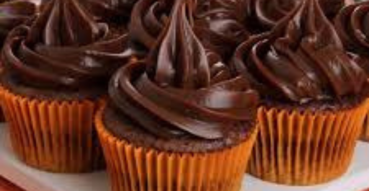 Cupcake de Chocolate com Recheio Surpresa
