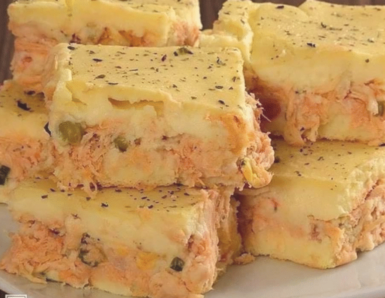 A torta cremosa de batata com frango