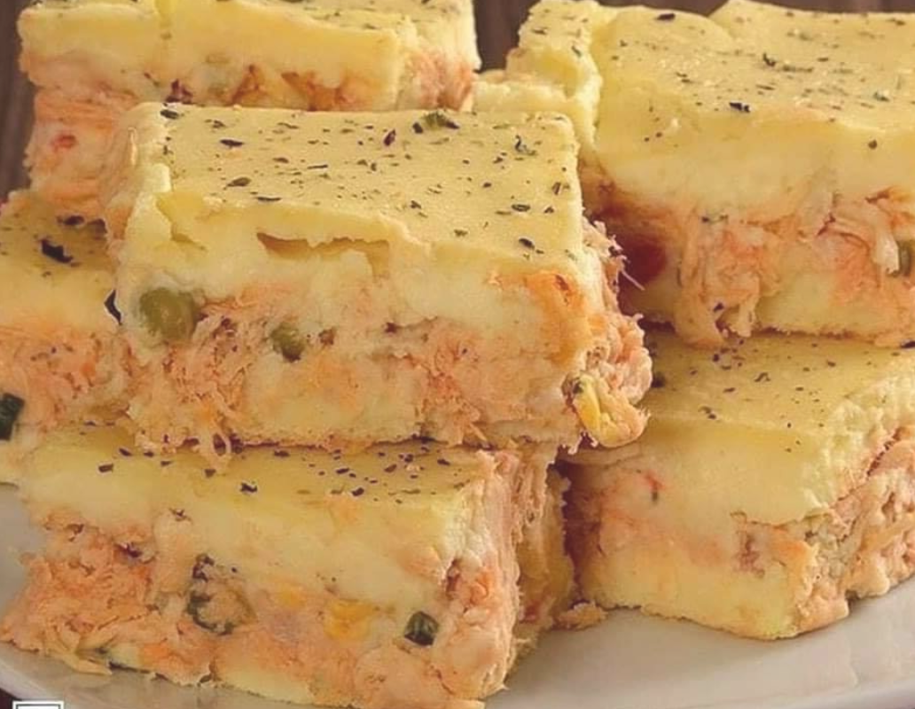 A torta cremosa de batata com frango